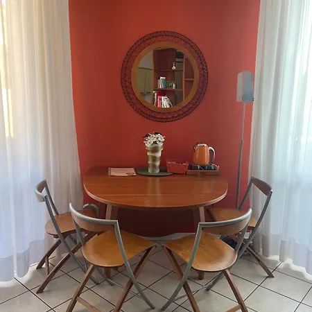 Goodluck Apartment *